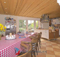 Gutshaus, Wfl. ca. 400 m², EEK A+, 8 Zimmer, Grundstück rd. 3,8 ha, ges. Nfl. ca. 900 m², Schwimmteich, Werkstatt, Backhaus, Pferdehof, Stallgebäude, - Heringsdorf Gothen