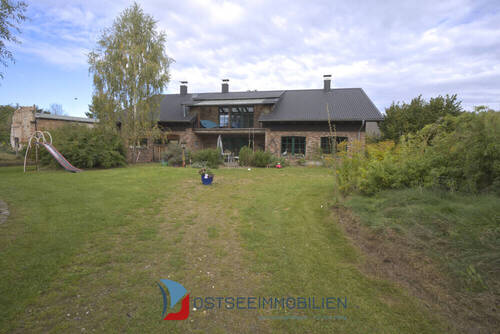 Hausansicht v. Garten - 8 Zimmer Einfamilienhaus zum Kaufen in Heringsdorf