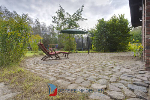 Kleine Terrasse - Einfamilienhaus mit 400,00 m&sup2; in Heringsdorf zum Kaufen