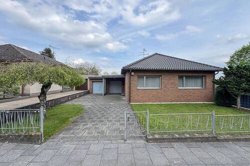 Ansicht - 4 Zimmer Einfamilienhaus zum Kaufen in Brühl