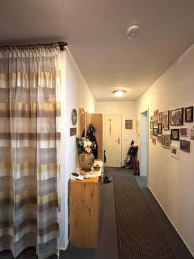 Wohnungsflur - 2 Zimmer Etagenwohnung in Dresden