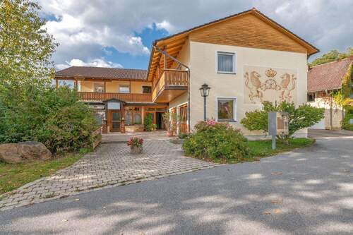 Bild 1 - Mehrfamilienhaus mit 4 Wohnungen erweiterbar auf 8 Wohnungen