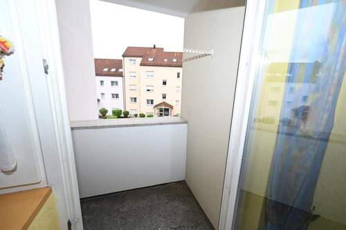 Kleiner Balkon - 