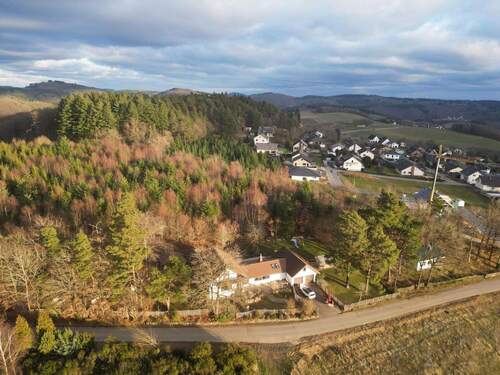 Lage - Einfamilienhaus mit 130,00 m&sup2; in Baar-Wanderath zum Kaufen