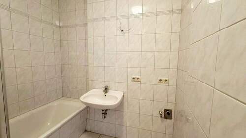 Bad - Etagenwohnung mit 51,40 m&sup2; in Chemnitz zum Kaufen