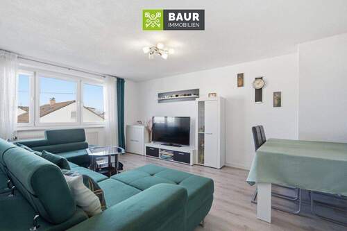 Wohnzimmer - 360° I Einziehen & wohlfühlen - Modernisierte 2-Zimmer-Wohnung mit Balkon