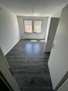 W-Zimmer.jpeg - 1 Zimmer Etagenwohnung in Weißenfels
