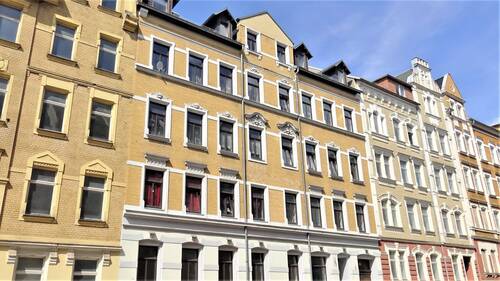 F65 Ansicht 777.jpg - 3-Raumwohnung mit Balkon und Badewanne