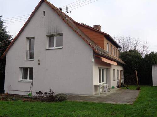 Hausansicht vom Garten - 