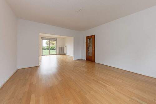 großzügiges Wohn-/Esszimmer mit Gartenzugang - 6 Zimmer Einfamilienhaus zum Kaufen in Hattingen