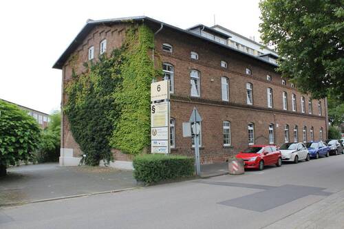 Zufahrt zum Hof - 
