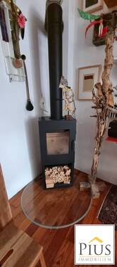 Kaminofen - 4 Zimmer Etagenwohnung in Augsburg