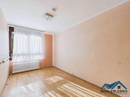 Kinderzimmer/Büro - 