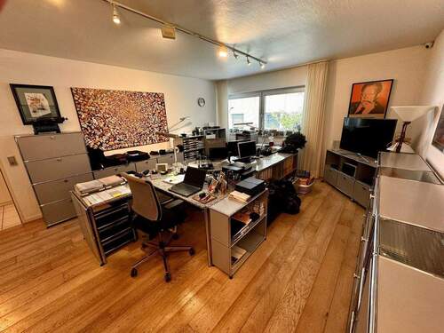 Zimmer als Büro genutzt - 