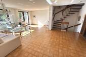Wohnzimmer - 4 Zimmer Doppelhaushälfte in Stuttgart