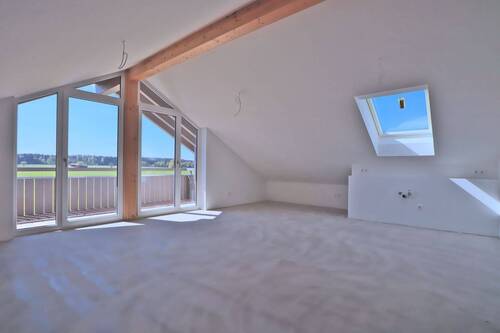 Wohnbereich / Küche - 3 Zimmer Etagenwohnung in Otterfing