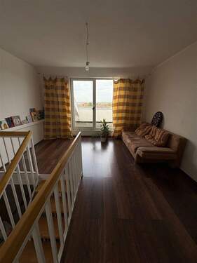 Hobbyraum mit Balkon - 