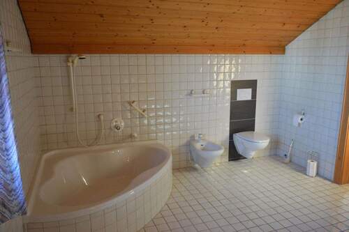 Bad zum großen Schlafzimmer - 