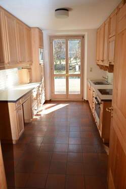 Küche im EG mit Terrasse - 