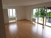 Wohnzimmer - 2 Zimmer-Wohnung in unmittelbarer Rheinnähe
