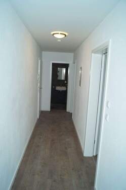 Flur - 2 Zimmer Etagenwohnung in Passau