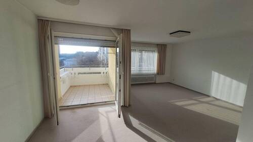 Bild 2 - 4 Zimmer Etagenwohnung zum Kaufen in Tübingen