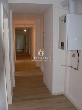 Eingang/Flur - 4 Zimmer Etagenwohnung in Fürth