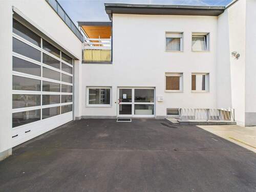 Eingang Nebengebäude - 