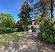 Ruhiges Wohnen in Woltersdorf: Einfamilienhaus mit Terrasse, Garten und zwei Garagen, Nähe Berlin