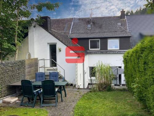 Rückansicht - Zweifamilienhaus mit schönem Grundstück