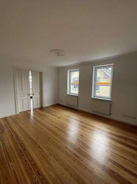 Arbeits- oder Esszimmer - 