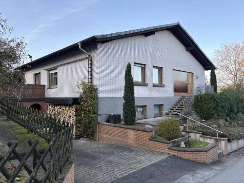 Titelbild - Schönes Einfamilienhaus in ruhiger Lage