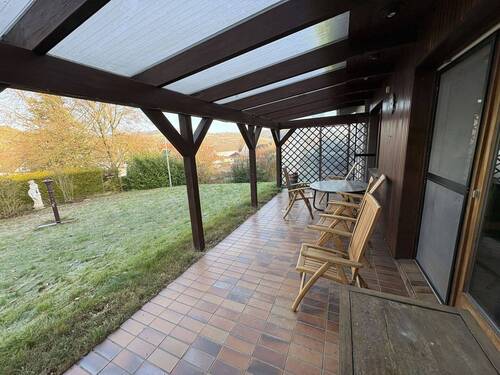 überdachte Terrasse - Einfamilienhaus mit 200,00 m&sup2; in Höxter zum Kaufen