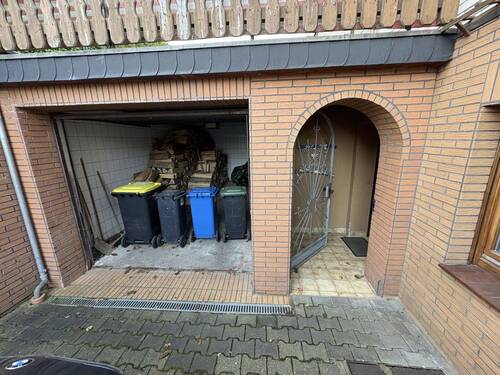 Garage - 