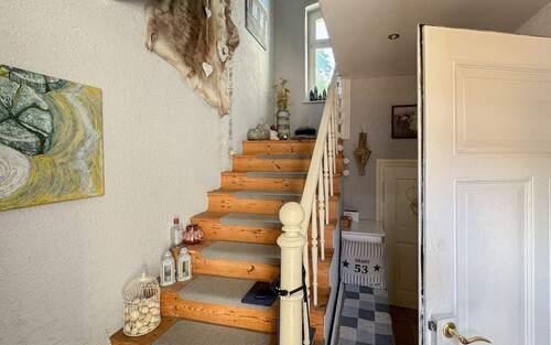 Hausflur - Denkmalgeschütztes Wohnhaus mit viel Grün