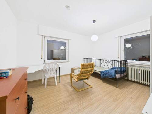 Schlafzimmer - 3 Zimmer Etagenwohnung in Leonberg