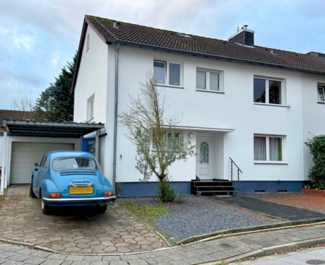 Hausansicht - 5 Zimmer Einfamilienhaus zum Kaufen in Baesweiler