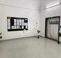 ***Lagerfläche mit kernsanierter Bürofläche - Regensburg Osten***
