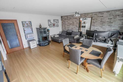 Wohnzimmer Bild 2 - 3 Zimmer Etagenwohnung zum Kaufen in Obertshausen