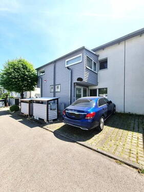 Vorderseite vom Haus - 