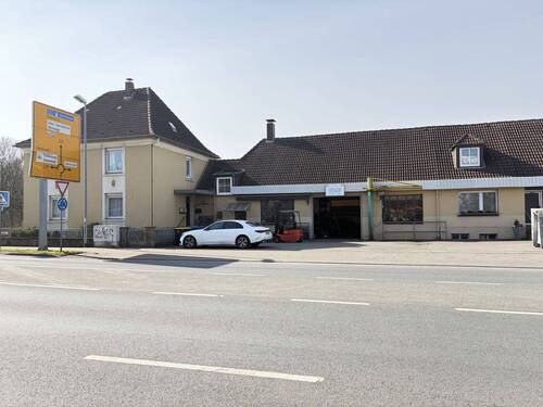 Straßenansicht - 