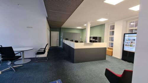 Empfangsbereich EG - 