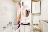 Badezimmer - Etagenwohnung mit 72,00 m&sup2; in München zum Kaufen