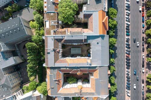 Außenansicht - Etagenwohnung mit 280,30 m² in Berlin zum Kaufen