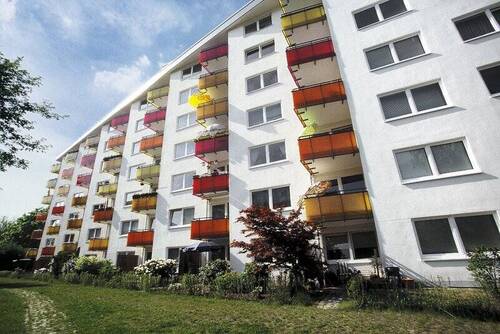 Bild 1 - 2 12-Zimmer-Wohnung mit Südbalkon