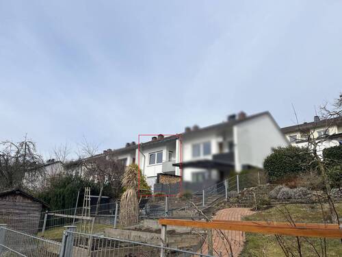 Hausansicht - 6 Zimmer Reihenmittelhaus zum Kaufen in Siegen