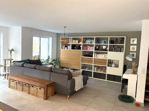 Wohnzimmer - 6 Zimmer Reihenendhaus in Heusenstamm