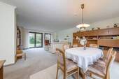 Wohn- u. Esszimmer - 