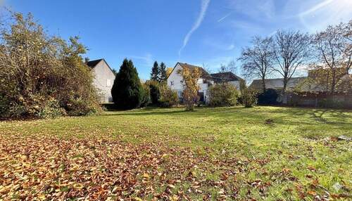 Ansicht von der Straße ohne Bepföanzung - 