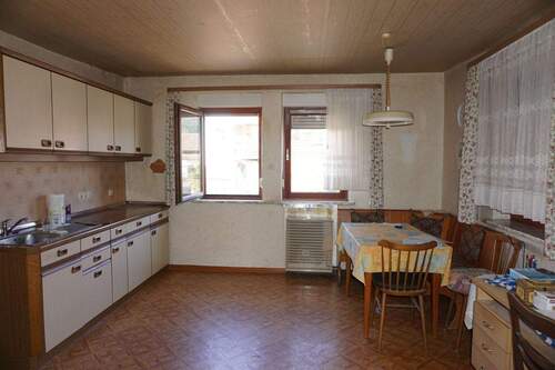 große Wohnküche.JPG - 5 Zimmer Einfamilienhaus in Edertal